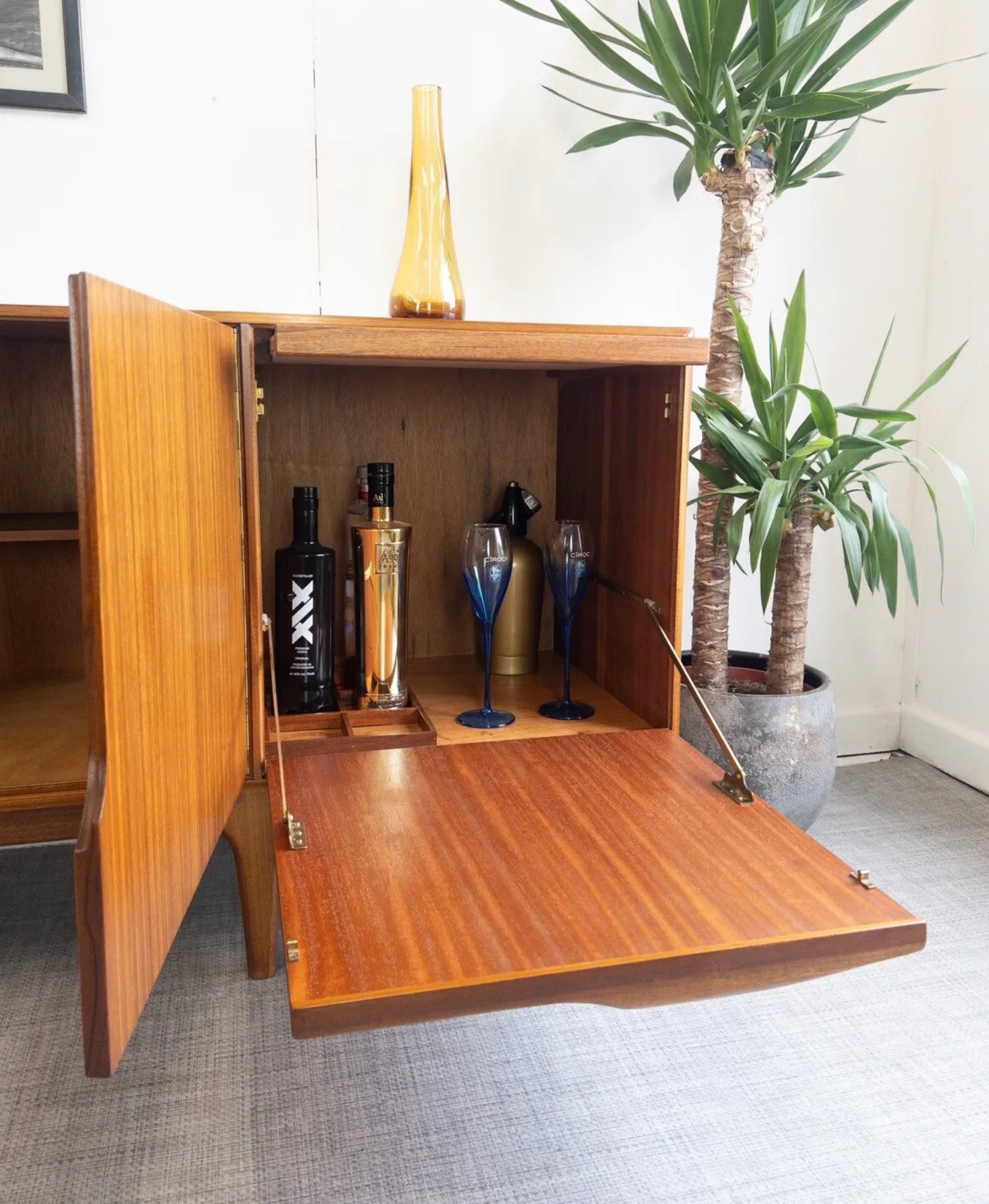 Stylish Rare McIntosh Teak Sideboard Drinks Cabinet Storage - teakyfinders