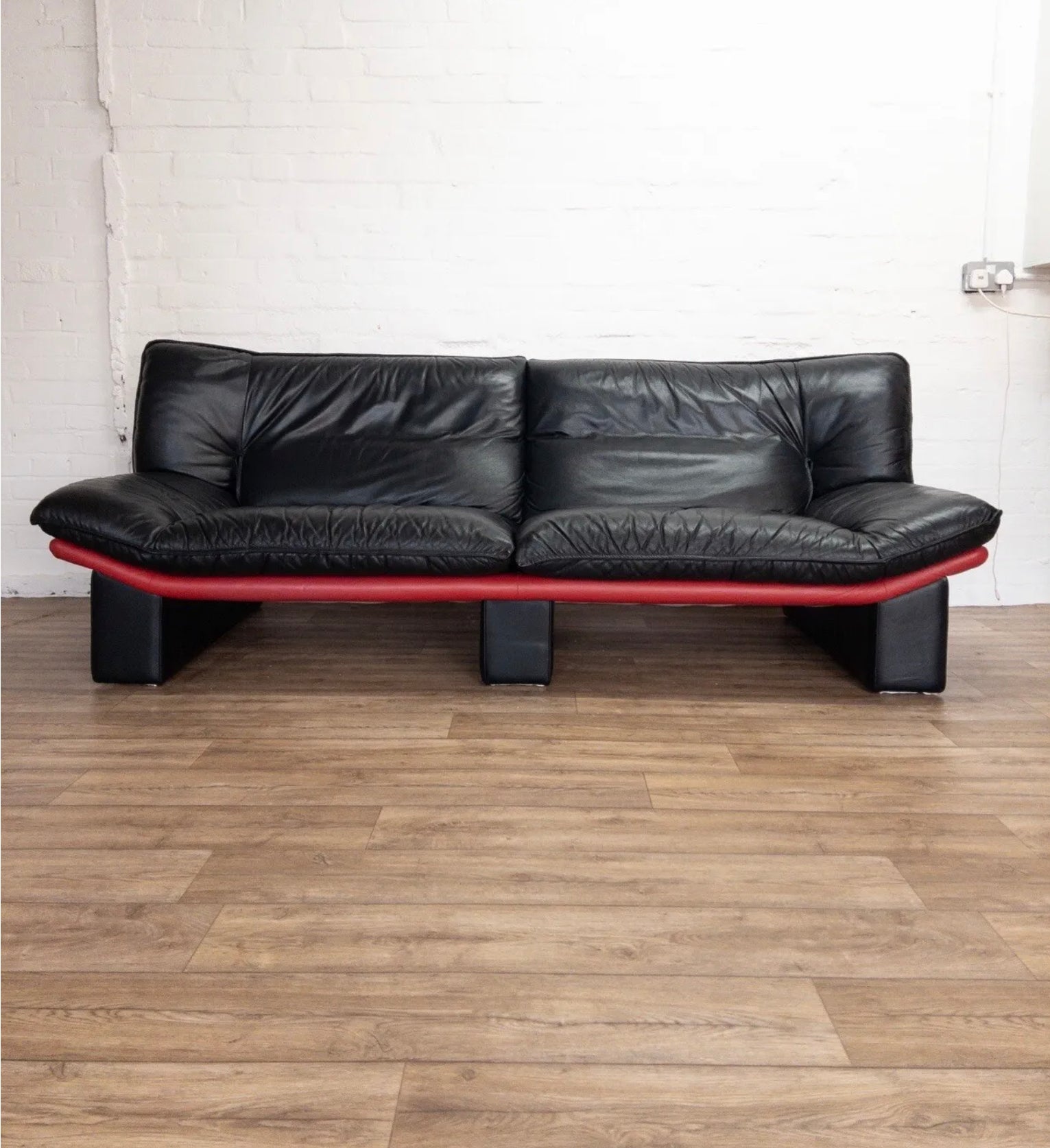 Postmodern Nicolette Salotti Italian Black & Red Leather 3 Seater Sofa - teakyfinders
