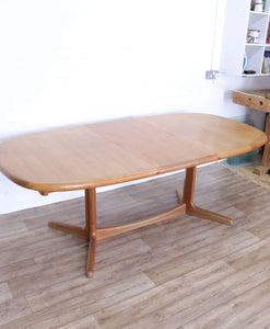 Mid Century Teak Extendable Danish Benny Linden Dining Table Seats 6-8 - teakyfinders