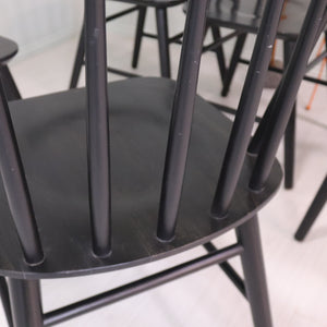 Set of 6 Scandinavian style Black Spindle Back Dining Chairs - teakyfinders